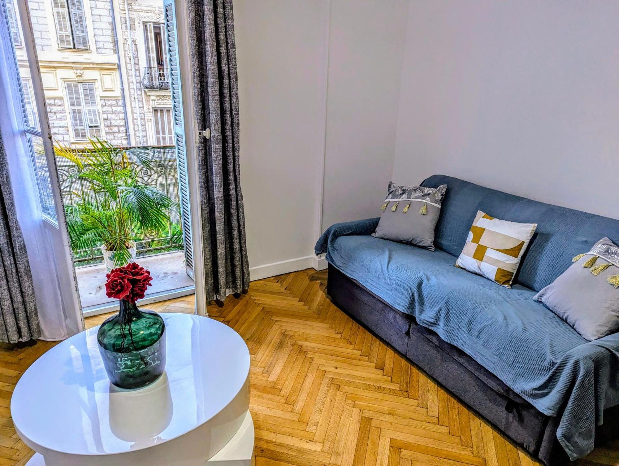 3 Pieces 70m2 Coeur De Appartamento